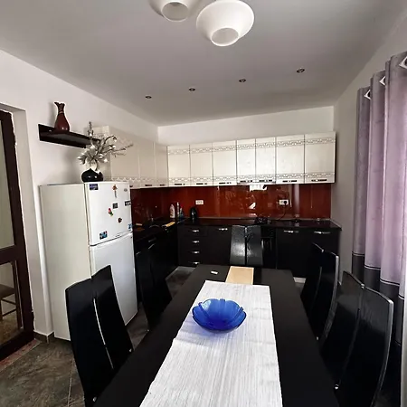 Ani Centre Apartment Tirana